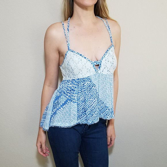 HOLLISTER BLUE WHITE LACE STRAPPY TANK TOP MEDIUM - Picture 2 of 4